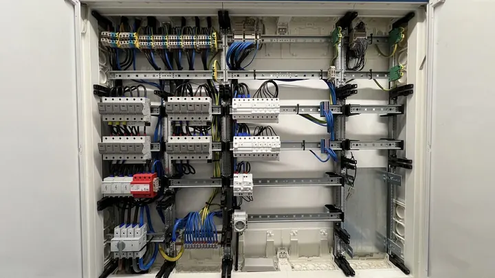 Instalacja elektryczna wykonana przez BauVision